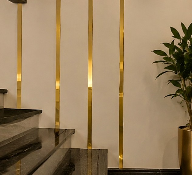 Golden Mirror Acrylic Strip